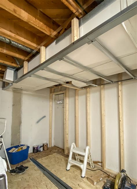 box around duckwork with metal studs|framing ceiling ductwork.